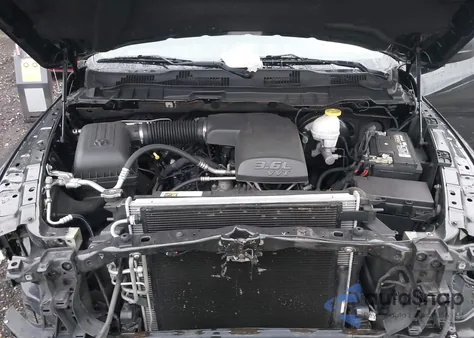 2018 Ram 1500 Express 4X4 6'4 Box from USA, damaged, VIN 1C6RR7FG8JS283741